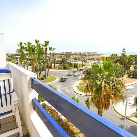 Front Line 2 Bedroom Daire